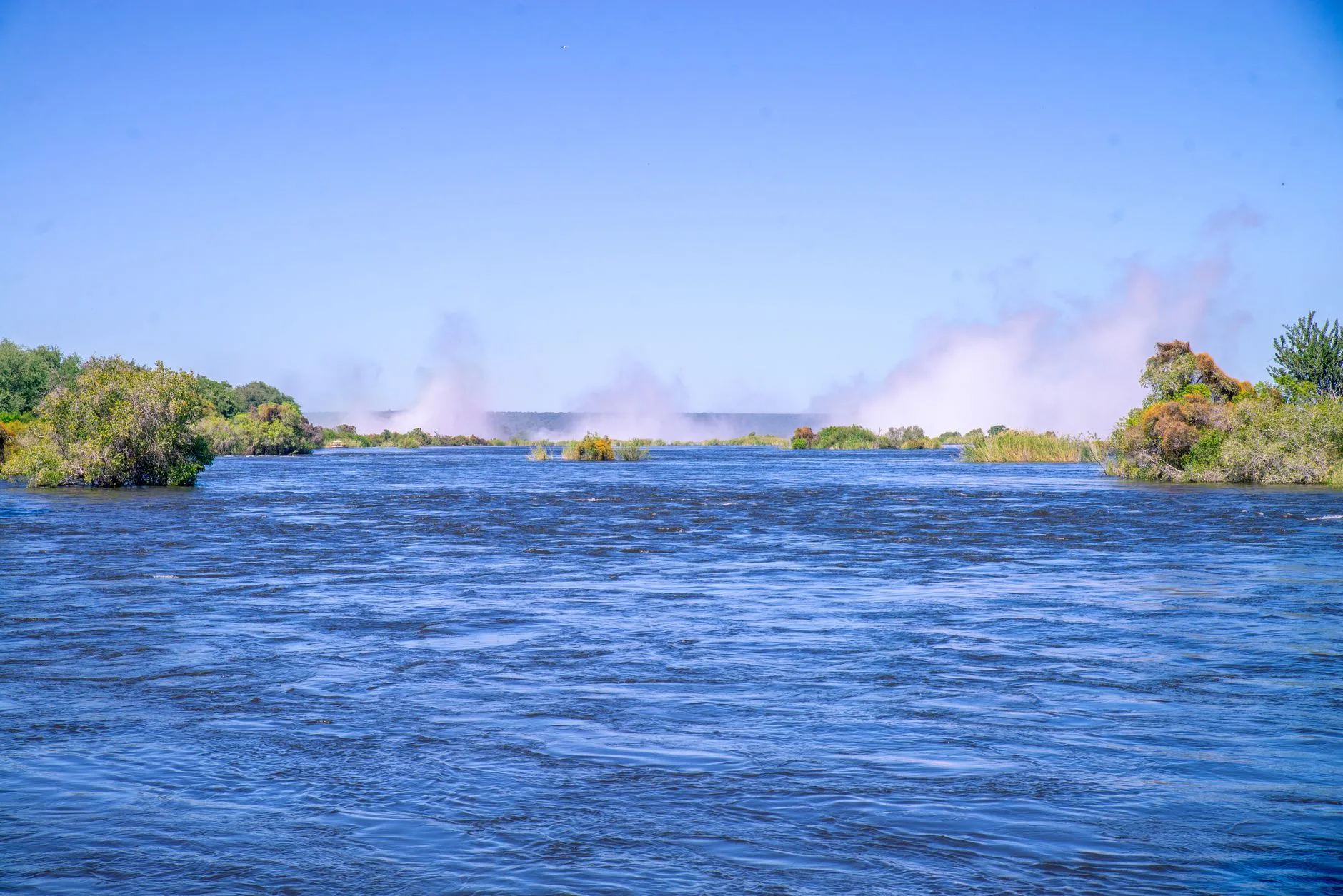Les chutes d'Epupa : la rivière frontière