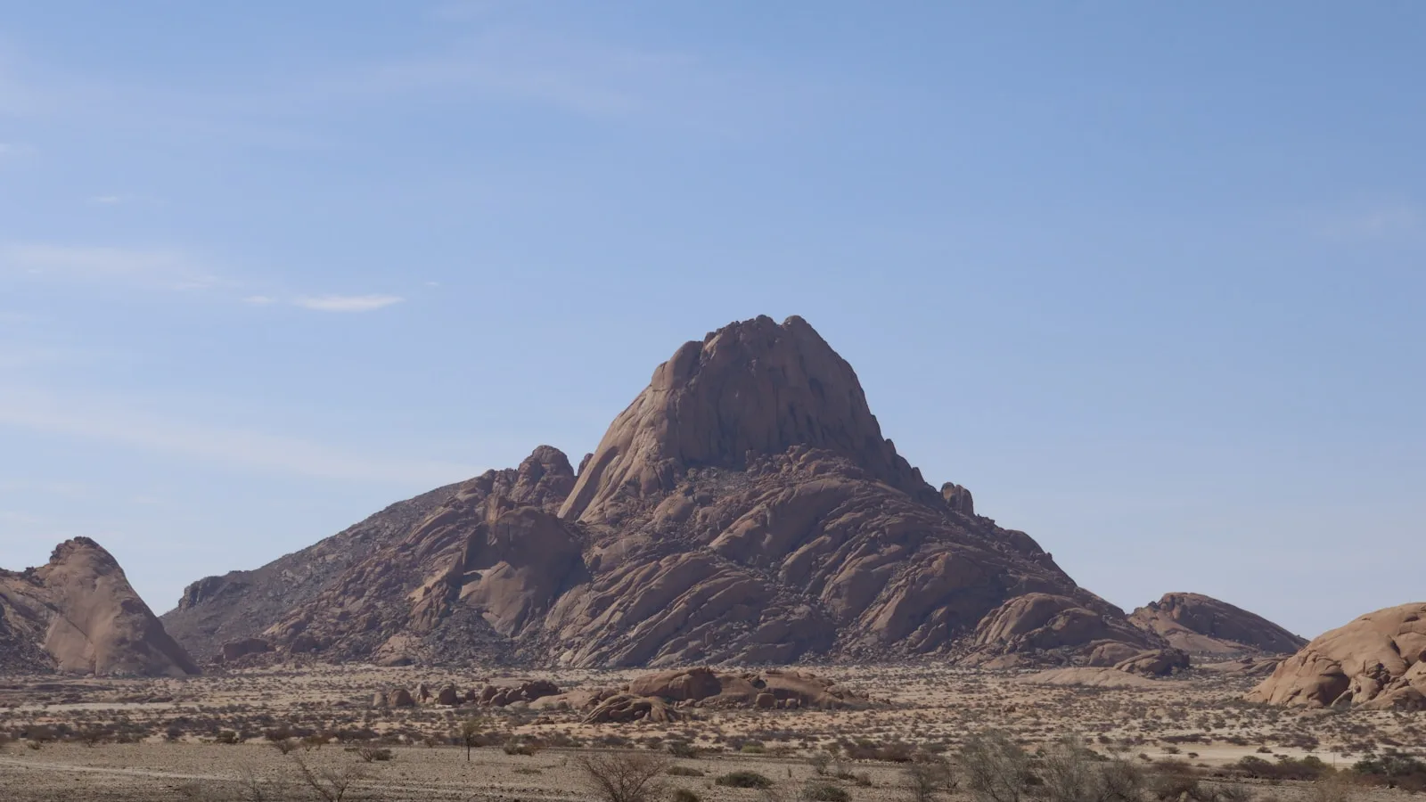 La Spitzkoppe : le Cervin namibien
